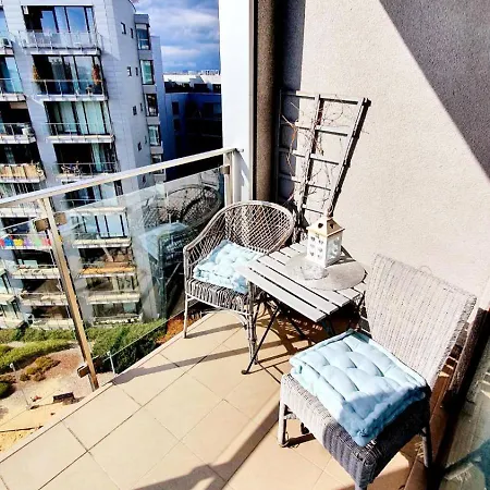 Homecomfort Apartament Adonis Warsaw Exterior photo